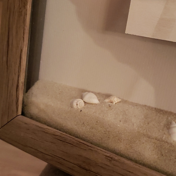 Beach framed print Shells - Picture 3 of 4